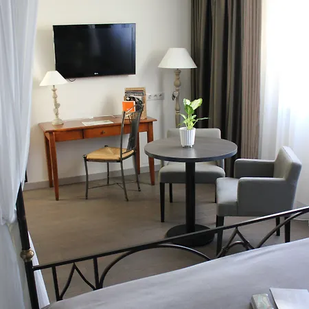 Quintessia Hotel 4*